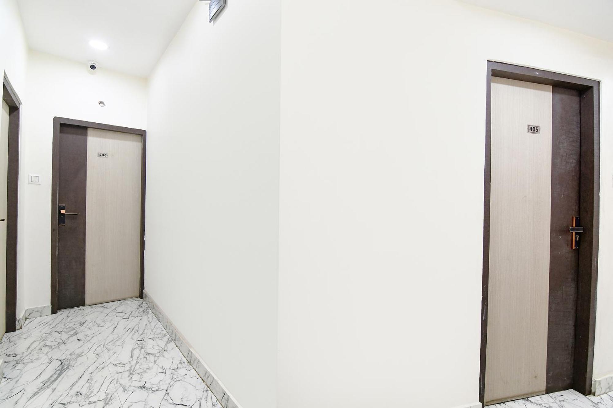 Fabexpress Sr Royale - Nr Sealdah Station Hotel โกลกาตา ภายนอก รูปภาพ