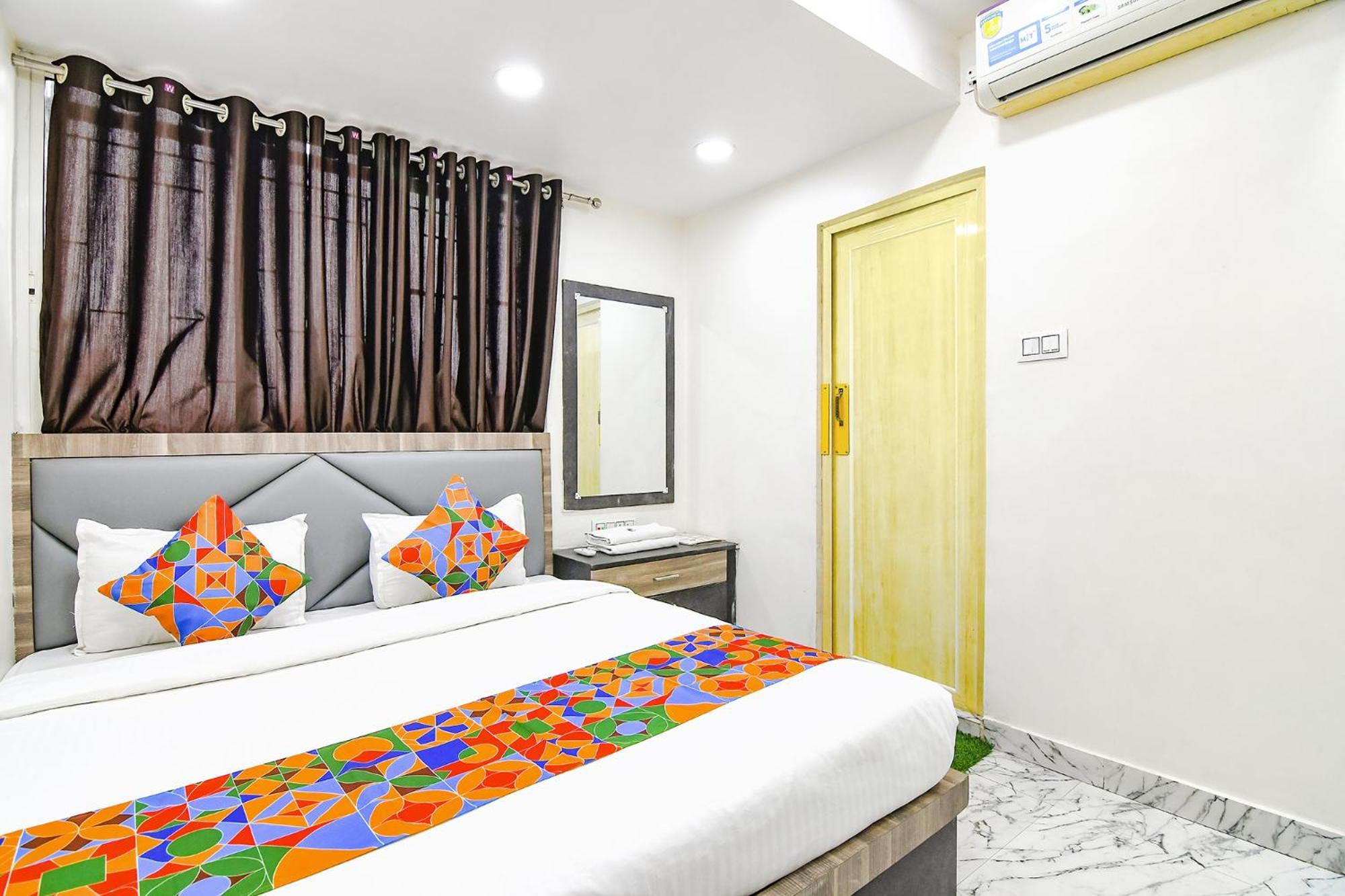 Fabexpress Sr Royale - Nr Sealdah Station Hotel โกลกาตา ภายนอก รูปภาพ