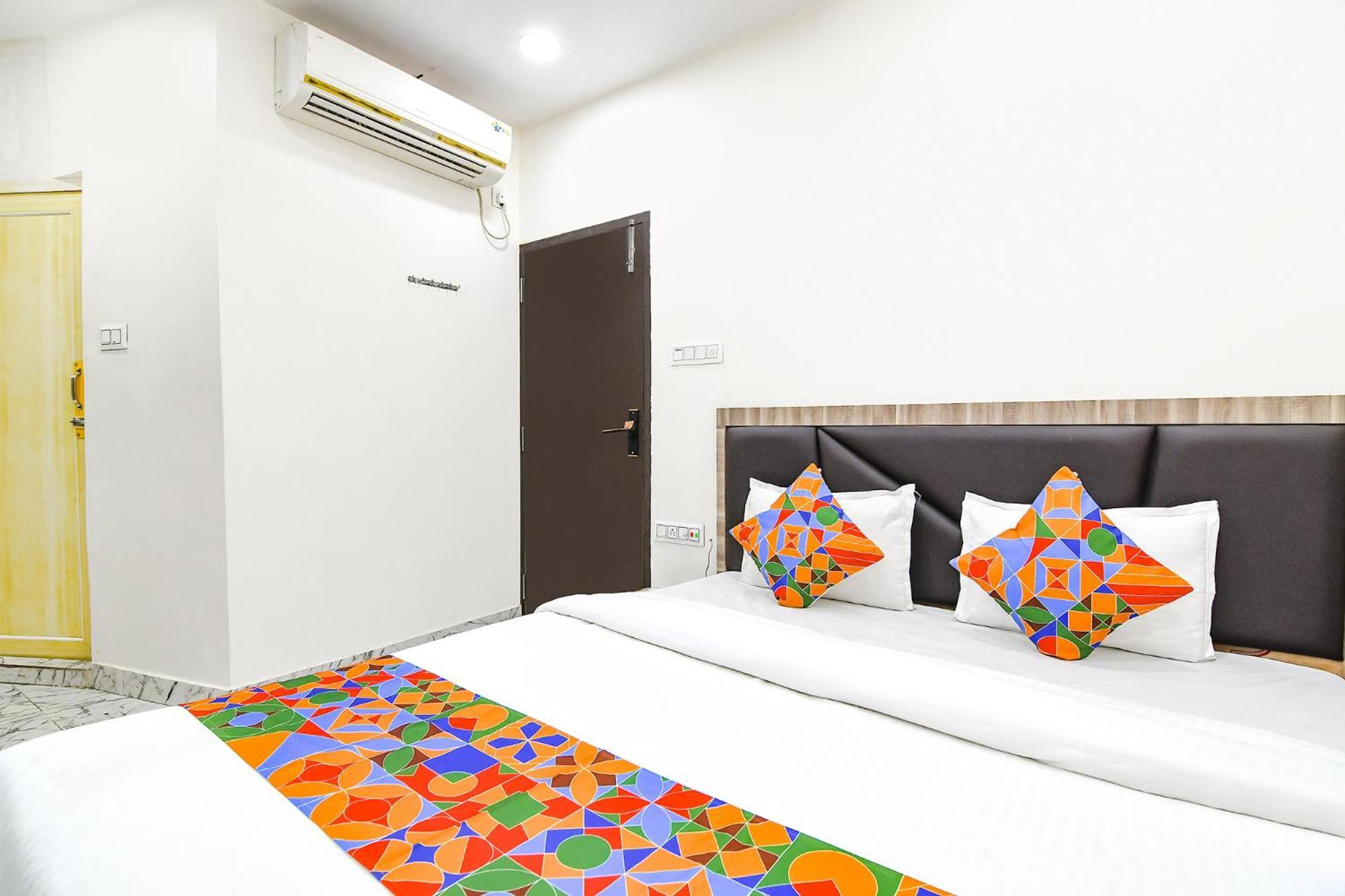 Fabexpress Sr Royale - Nr Sealdah Station Hotel โกลกาตา ภายนอก รูปภาพ